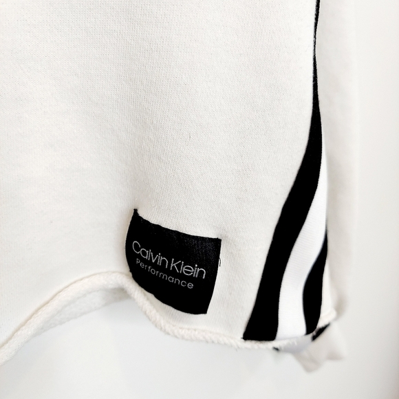 Calvin Klein Performance Cropped Sweatshirt Large - Picture 5 of 13